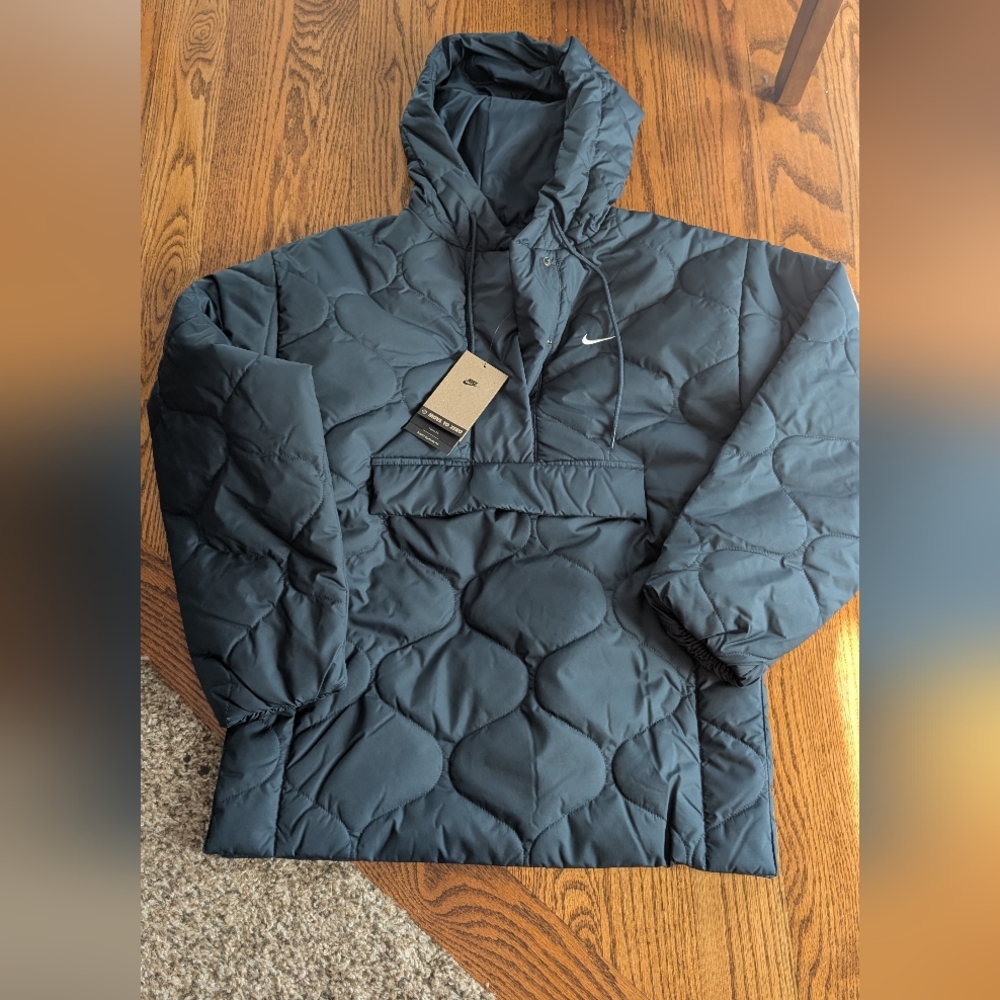 NEW! Women's Nike 1/4 Snap Pullover Hooded Jacket Size XS